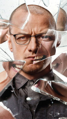 Glass (2019) 09
